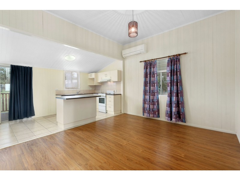 32 John Street, Goombungee QLD 4354