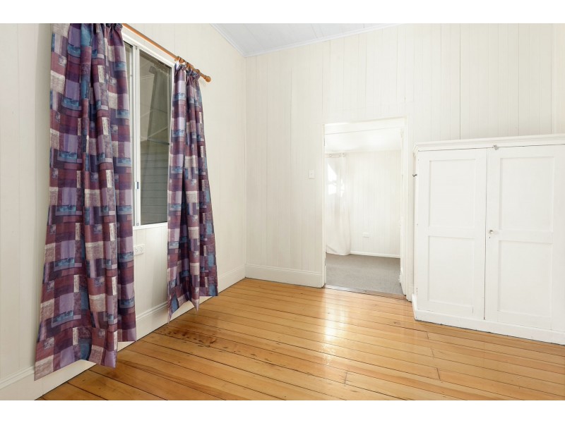 32 John Street, Goombungee QLD 4354