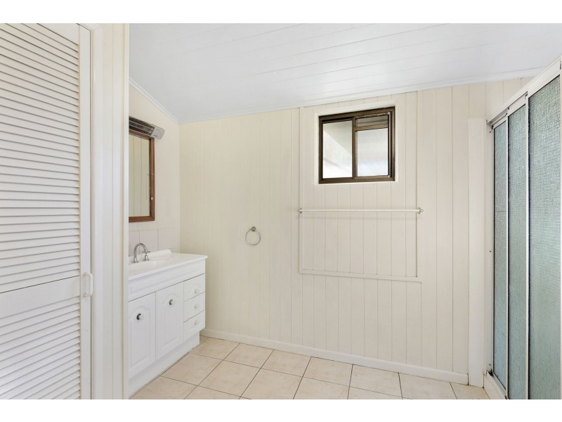 32 John Street, Goombungee QLD 4354