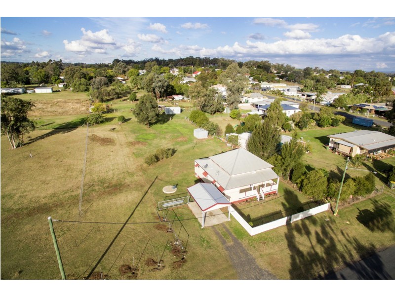 32 John Street, Goombungee QLD 4354