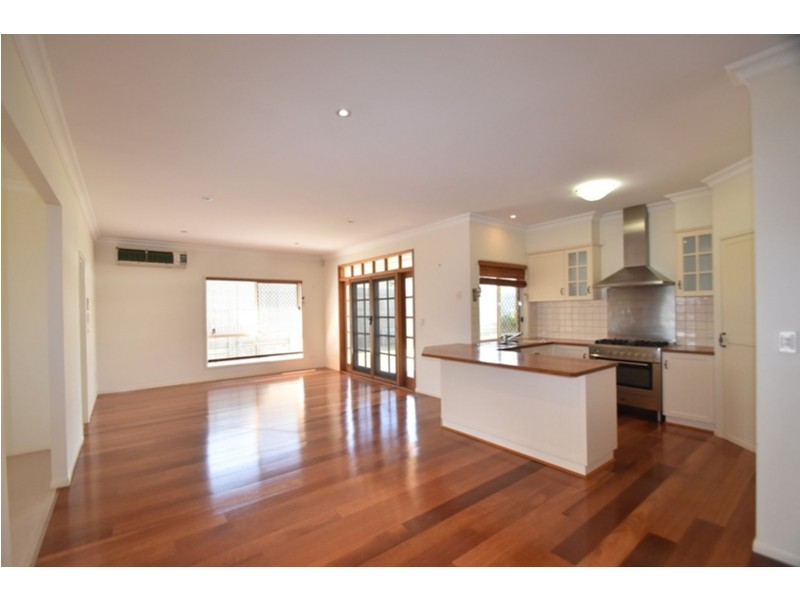 22 Currawong Street, Rangeville QLD 4350