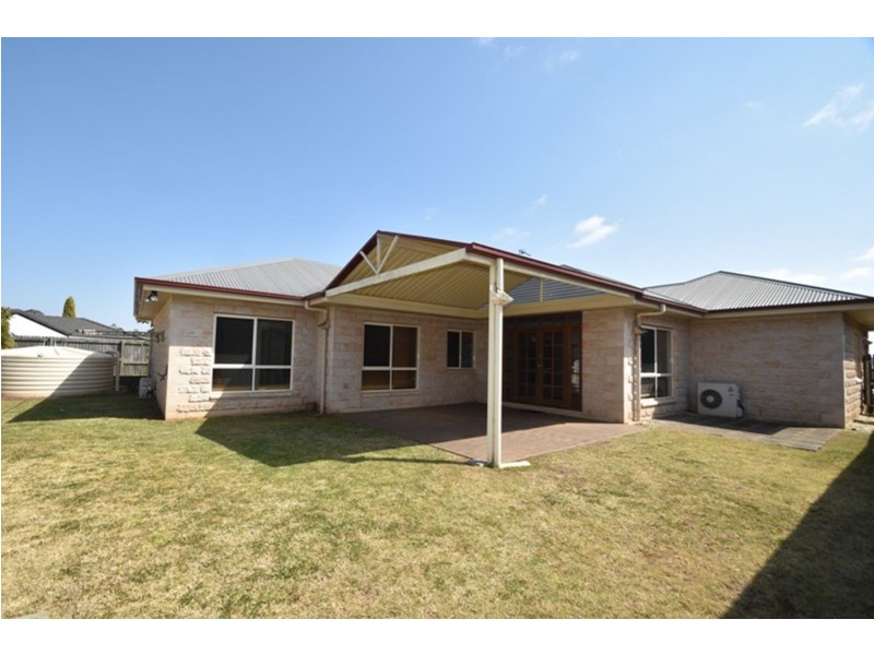 22 Currawong Street, Rangeville QLD 4350