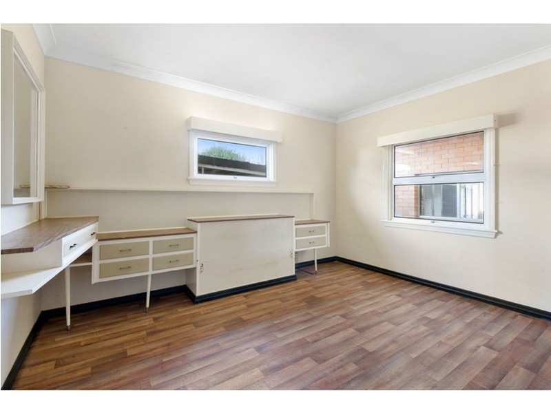 1 Doncaster Street, Newtown QLD 4350