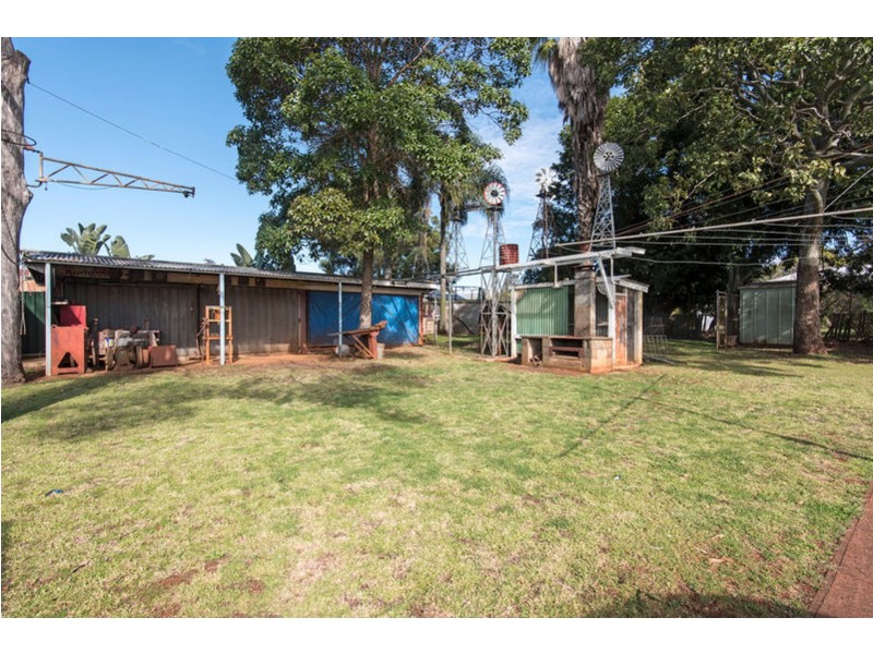 1 Doncaster Street, Newtown QLD 4350