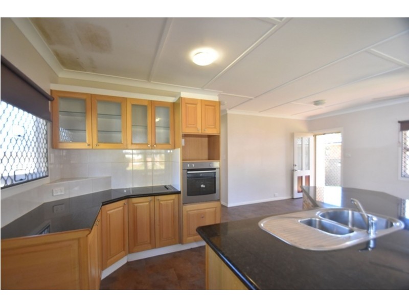 31 Weetwood Street, Newtown QLD 4350