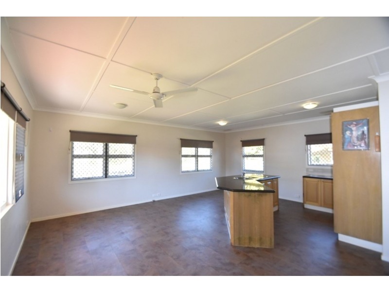 31 Weetwood Street, Newtown QLD 4350