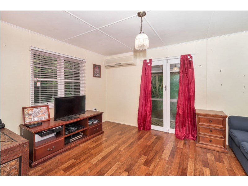 5 Greyfriars Street, Rockville QLD 4350