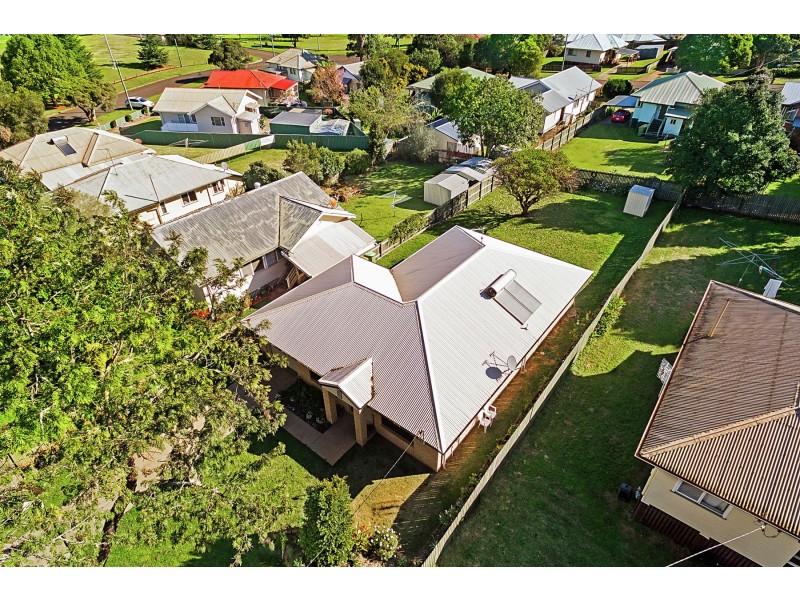 33 Doyle Street, Harlaxton QLD 4350