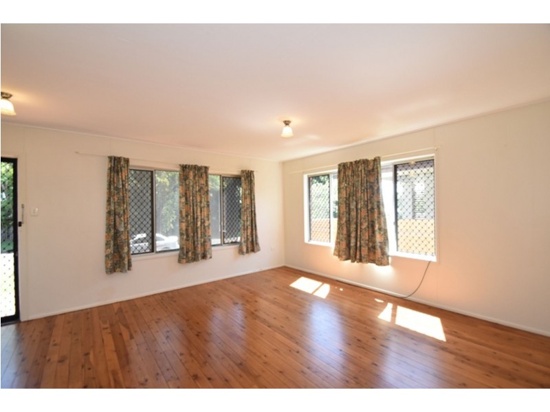 1/34 Wombyra Street, Newtown QLD 4350