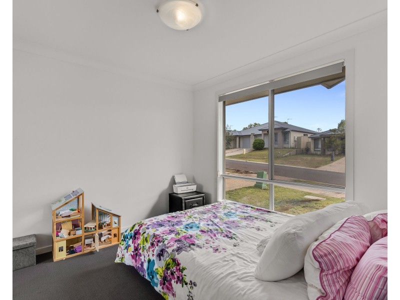28 Minnett Street, Glenvale QLD 4350
