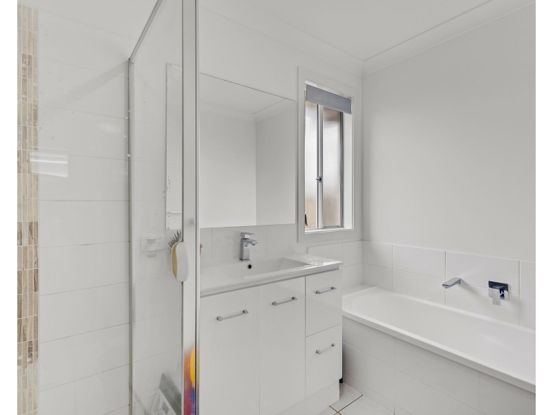 28 Minnett Street, Glenvale QLD 4350