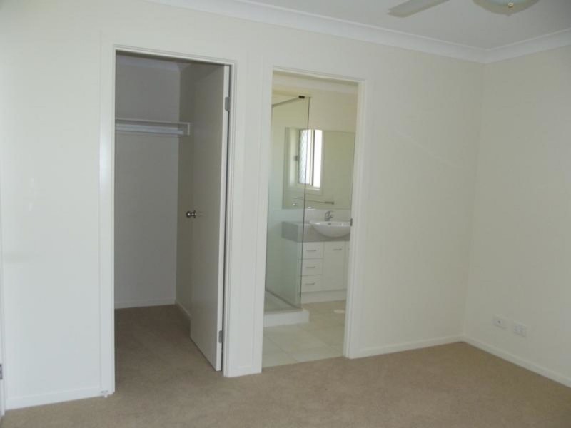 11 McMorrow Street, Kearneys Spring QLD 4350