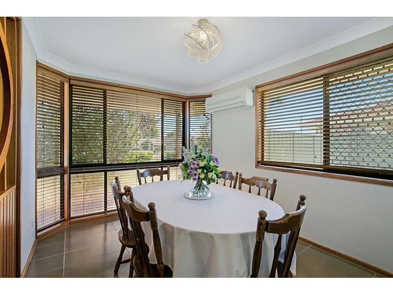 8 Jasmine Court, Centenary Heights QLD 4350