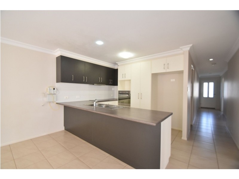 1/21 McMorrow Street, Kearneys Spring QLD 4350
