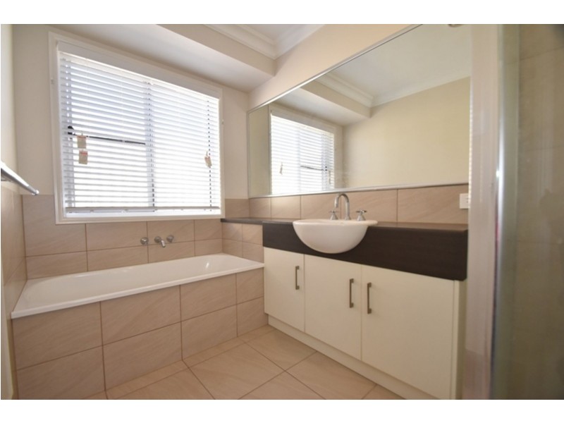 1/21 McMorrow Street, Kearneys Spring QLD 4350