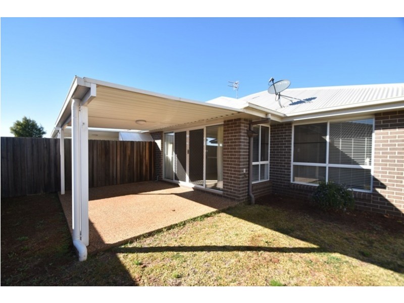 1/21 McMorrow Street, Kearneys Spring QLD 4350