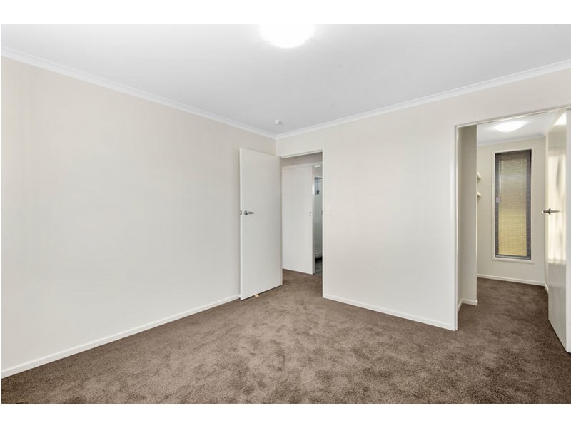 2/15 Edith Street, Newtown QLD 4350