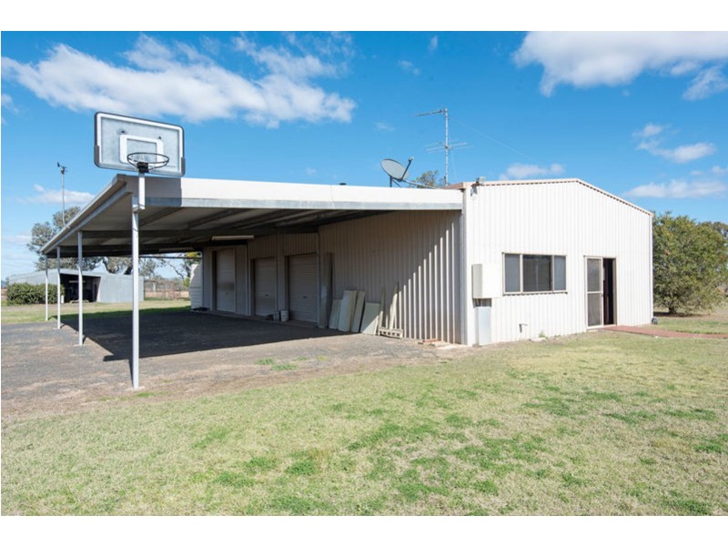 472 Wyreema-Athol Road, Umbiram QLD 4352