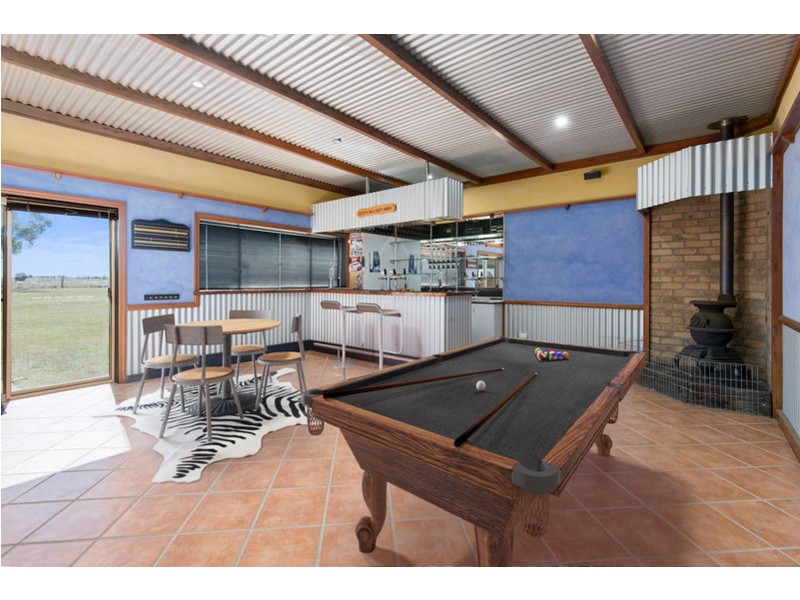 472 Wyreema-Athol Road, Umbiram QLD 4352