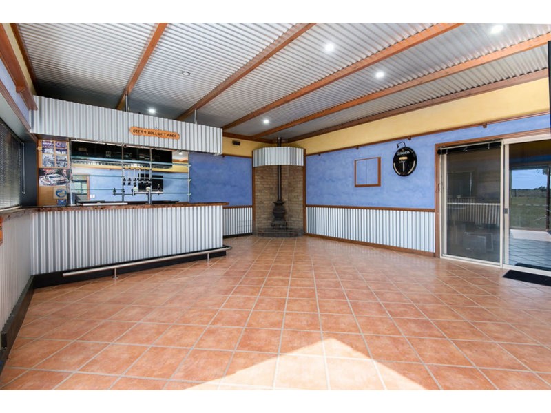 472 Wyreema-Athol Road, Umbiram QLD 4352