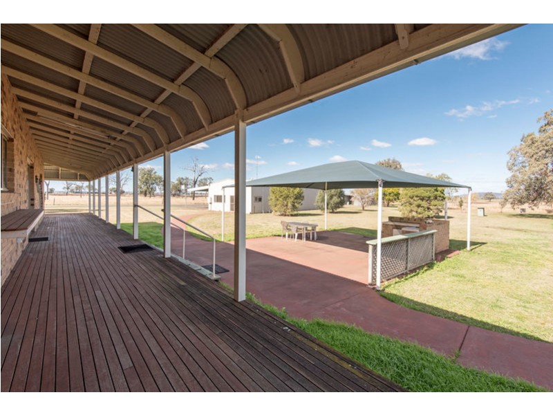 472 Wyreema-Athol Road, Umbiram QLD 4352