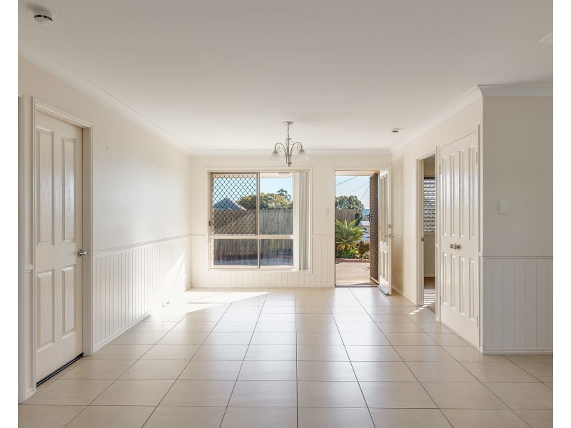 2/13 Monash Street, Newtown QLD 4350