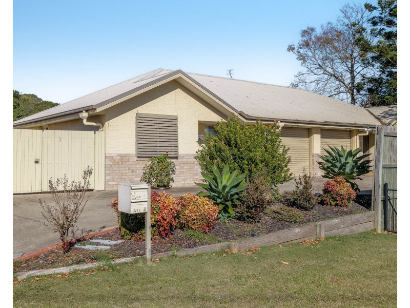 2/13 Monash Street, Newtown QLD 4350