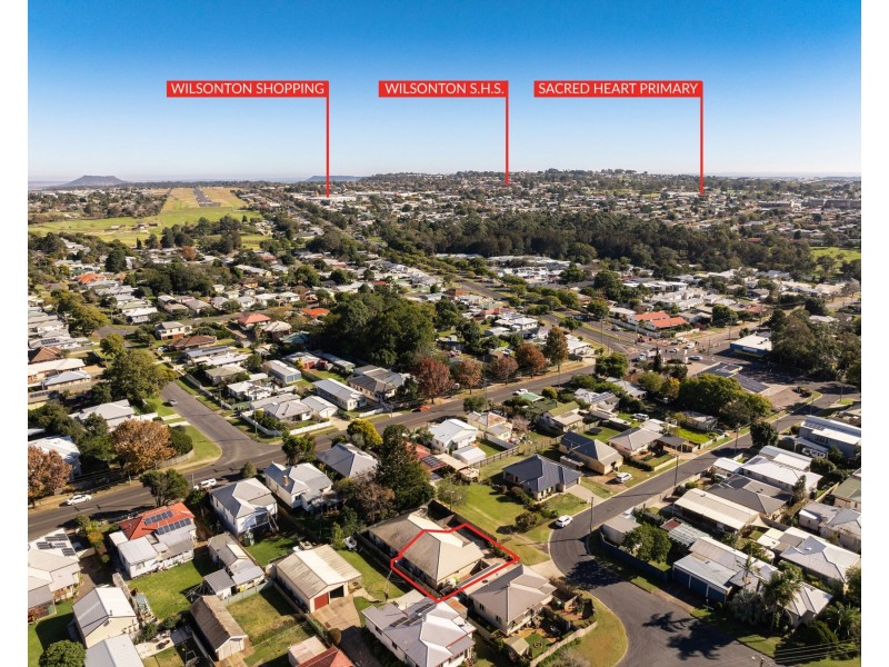 2/13 Monash Street, Newtown QLD 4350