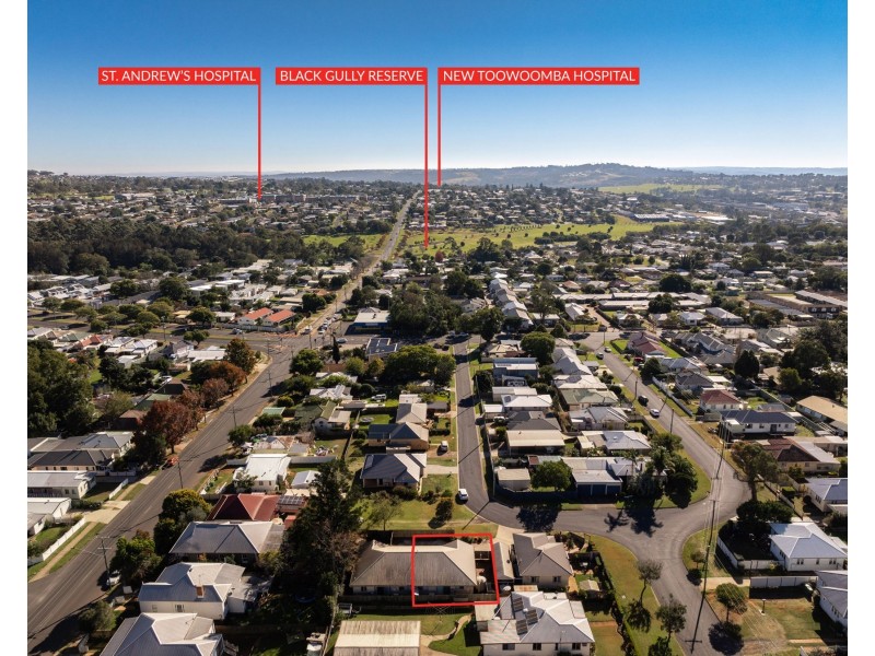 2/13 Monash Street, Newtown QLD 4350