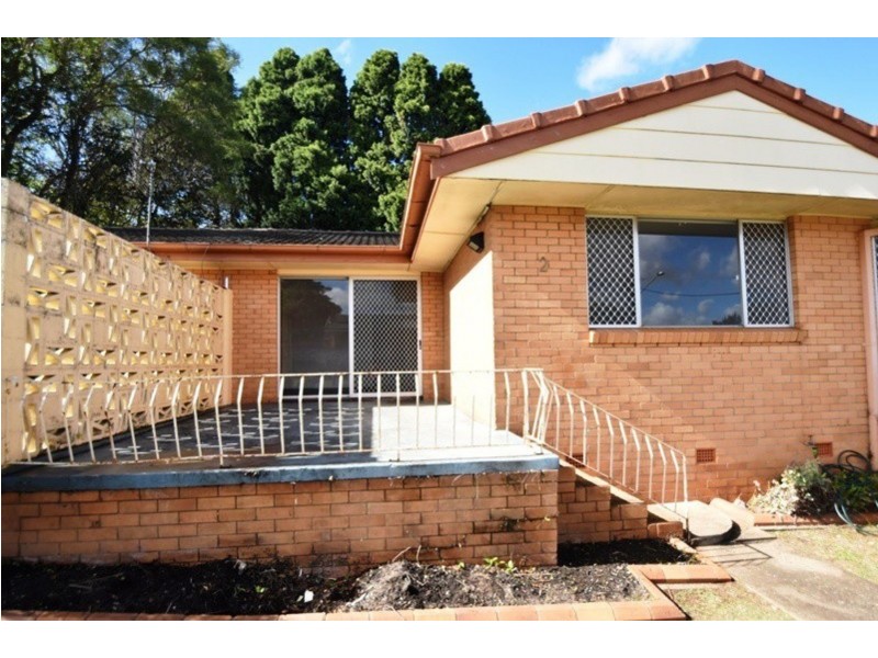 2/20 Glendower Street, Mount Lofty QLD 4350