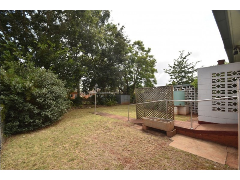 209 North Street, Rockville QLD 4350