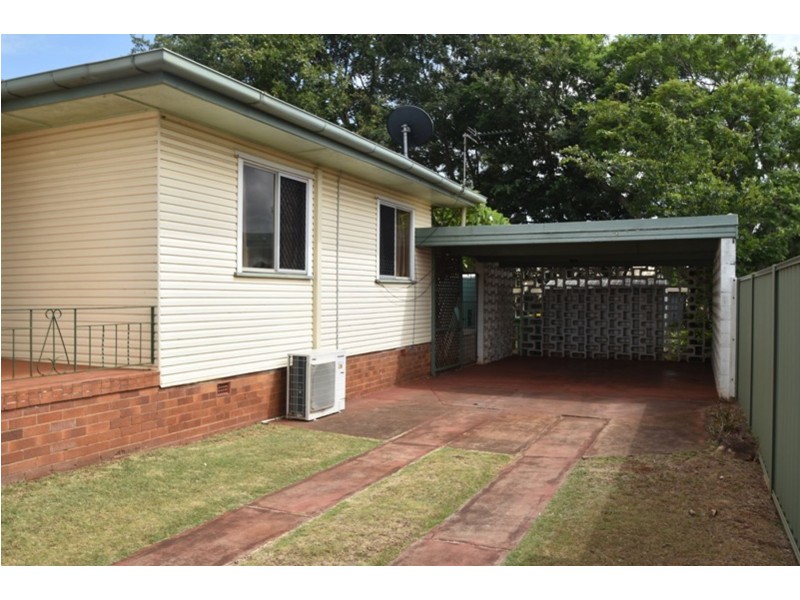 209 North Street, Rockville QLD 4350