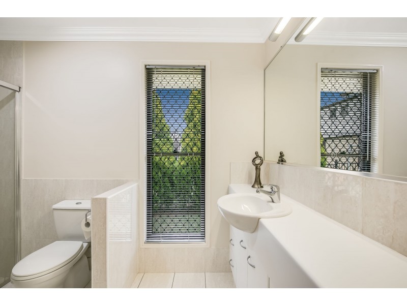 235 New England Highway, Harlaxton QLD 4350