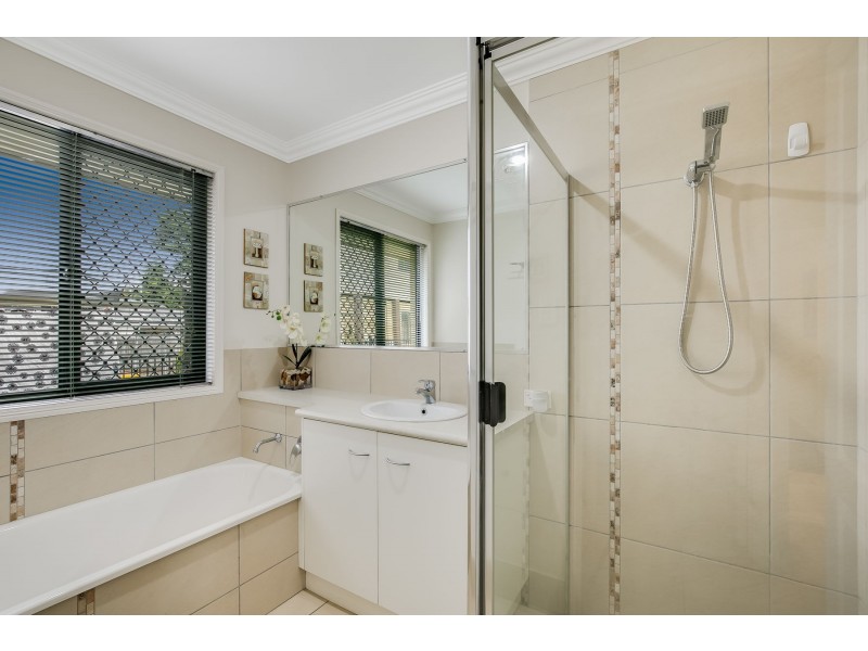 235 New England Highway, Harlaxton QLD 4350