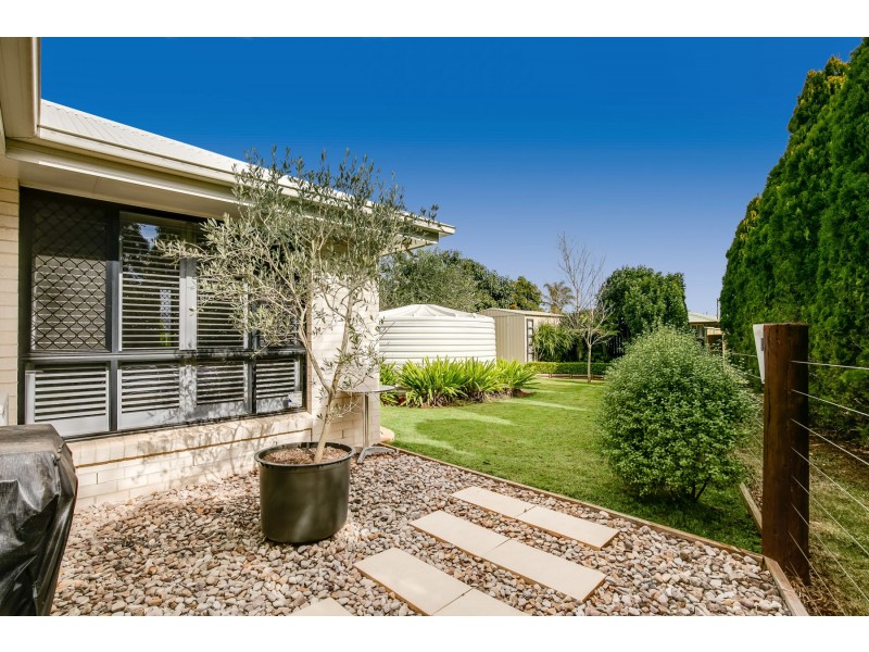 235 New England Highway, Harlaxton QLD 4350