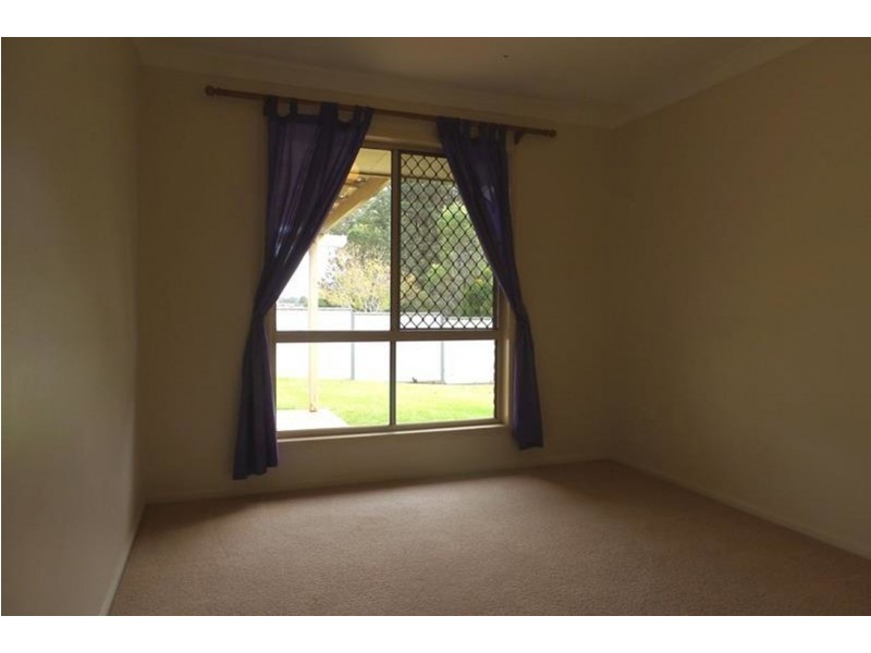 7 Snapdragon Street, Middle Ridge QLD 4350