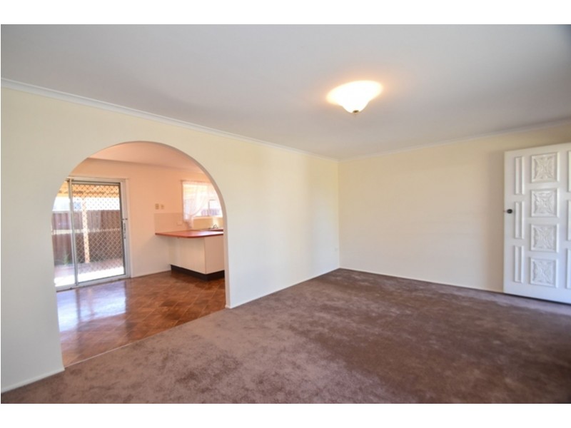 37 McFarlane Street, Wilsonton QLD 4350