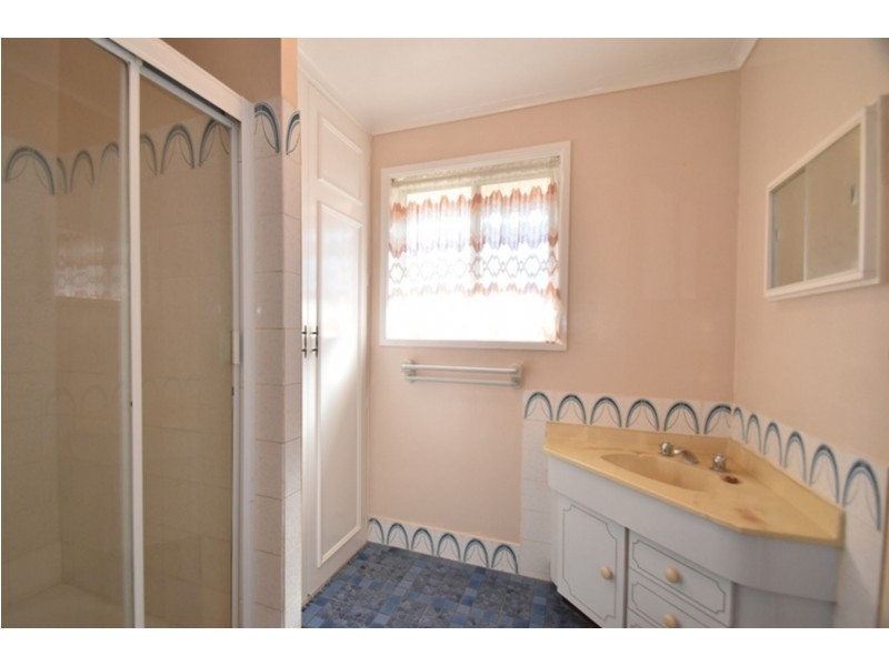 37 McFarlane Street, Wilsonton QLD 4350