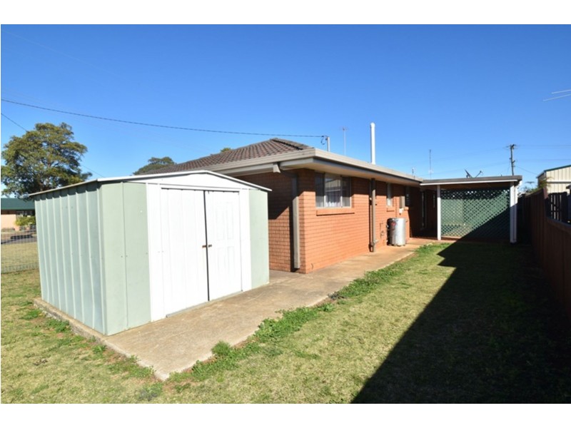 37 McFarlane Street, Wilsonton QLD 4350