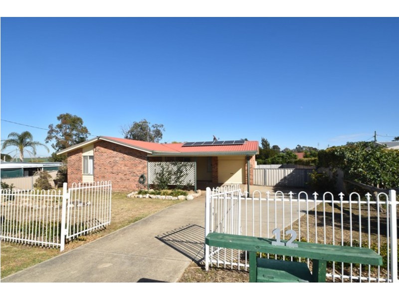 12 Balfour Street, Wyreema QLD 4352
