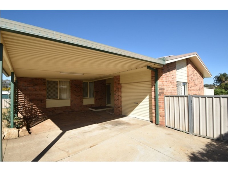 12 Balfour Street, Wyreema QLD 4352