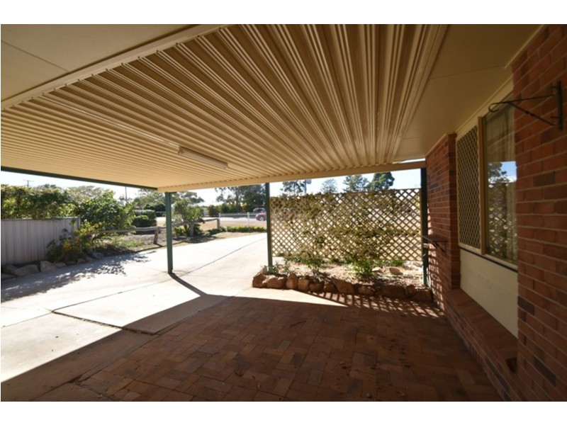 12 Balfour Street, Wyreema QLD 4352