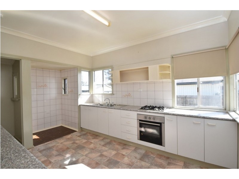 5 Gaydon Street, Newtown QLD 4350