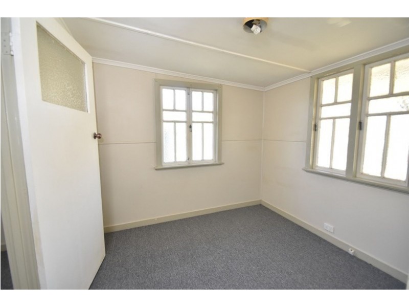 5 Gaydon Street, Newtown QLD 4350