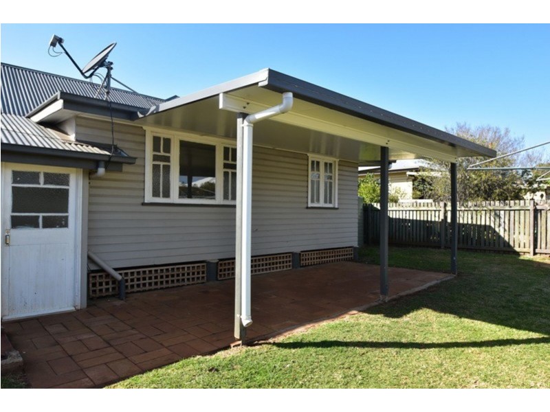 5 Gaydon Street, Newtown QLD 4350