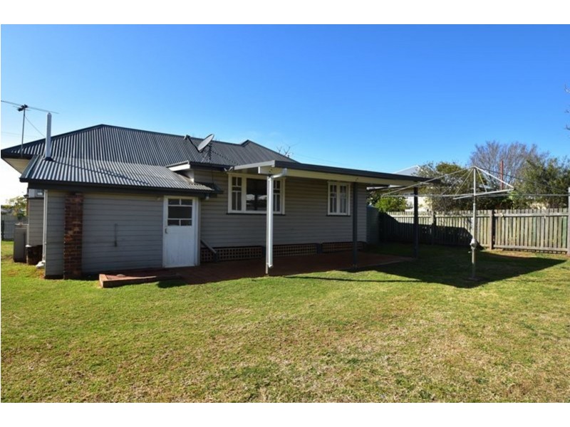 5 Gaydon Street, Newtown QLD 4350