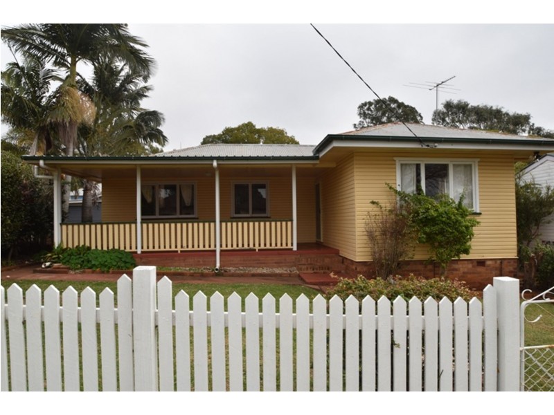 7 Dodd Street, Newtown QLD 4350