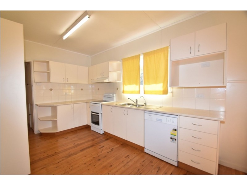 7 Dodd Street, Newtown QLD 4350