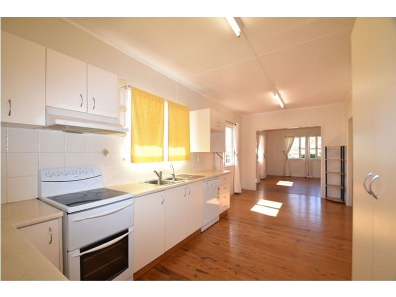 7 Dodd Street, Newtown QLD 4350