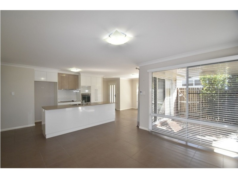 5/4 Alistair Street, Glenvale QLD 4350